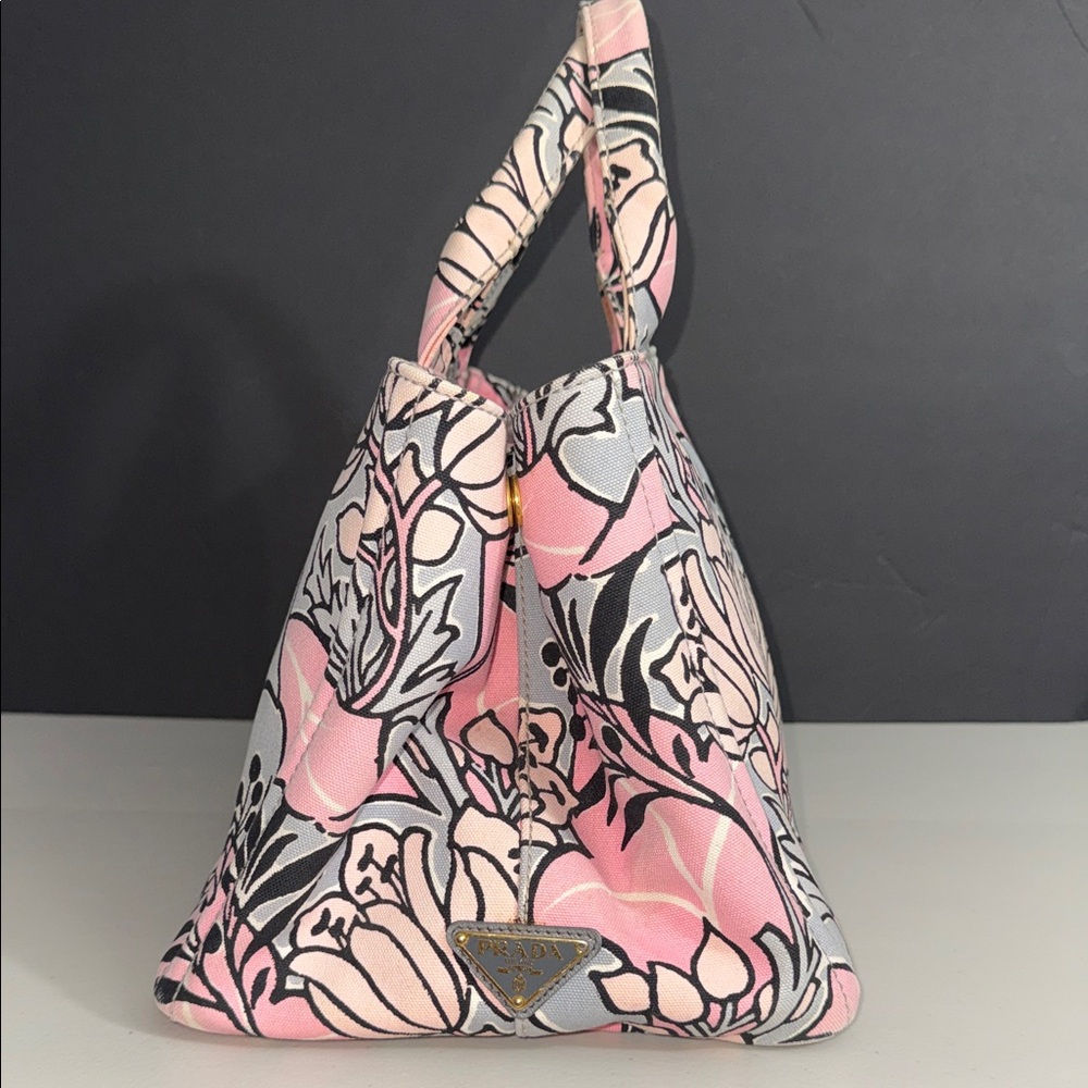 Prada RARE STAMPATA CANAPA ROSA FLORA Pink and Gray Tote w/ Prada strap! - Picture 3 of 17